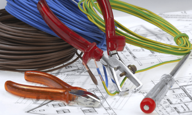 Услуги электрика Услуги электрика в Хабаровске